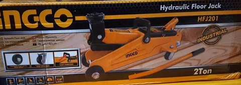 Hydraulic floor jack — 3